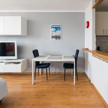 Towers Skyline Apartment *